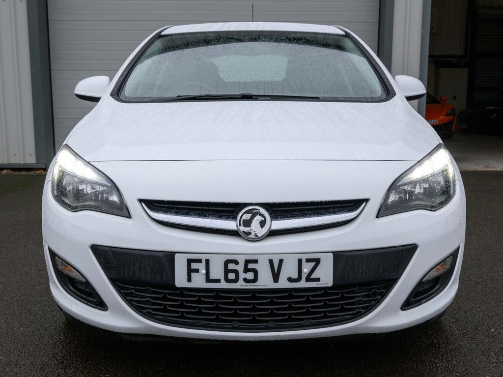 Used Vauxhall Astra 2015 for sale - 76768422: Photo 4