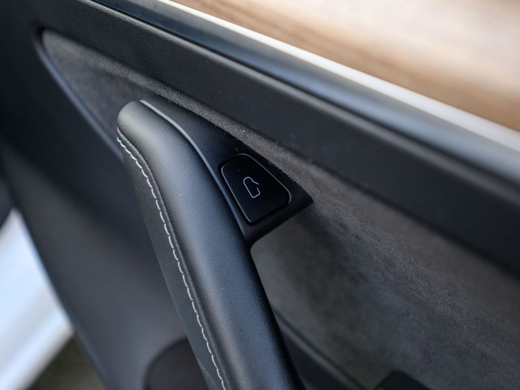 Used Tesla Model 3 2022 for sale - 76105875: Photo 21