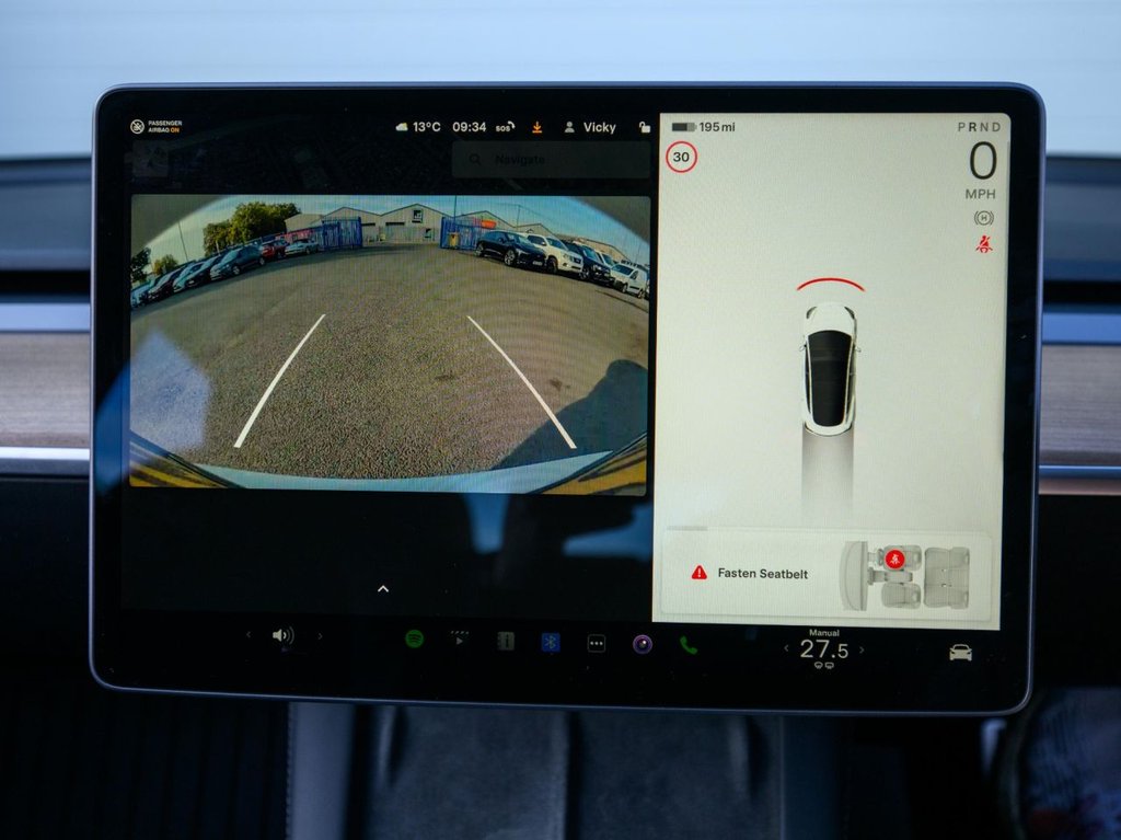 Used Tesla Model 3 2022 for sale - 76105875: Photo 31