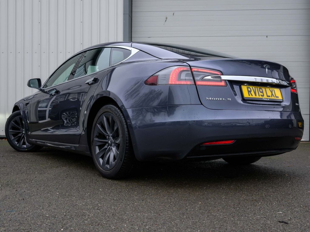 Used Tesla Model S 2019 for sale - 76593459: Photo 2