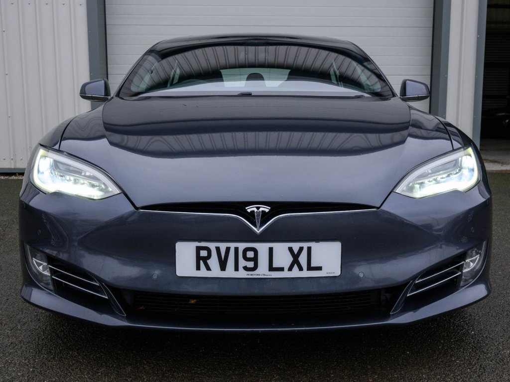Used Tesla Model S 2019 for sale - 76593459: Photo 4