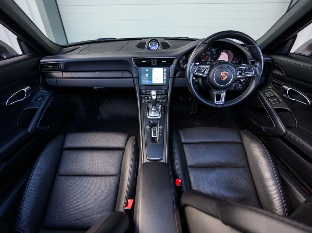 Used Porsche 911 2017 for sale - 78153940: Photo 16