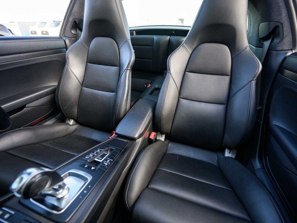 Used Porsche 911 2017 for sale - 78153940: Photo 19