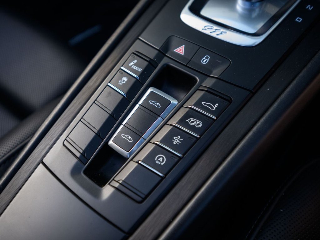 Used Porsche 911 2017 for sale - 78153940: Photo 33