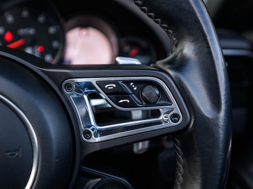 Used Porsche 911 2017 for sale - 78153940: Photo 38