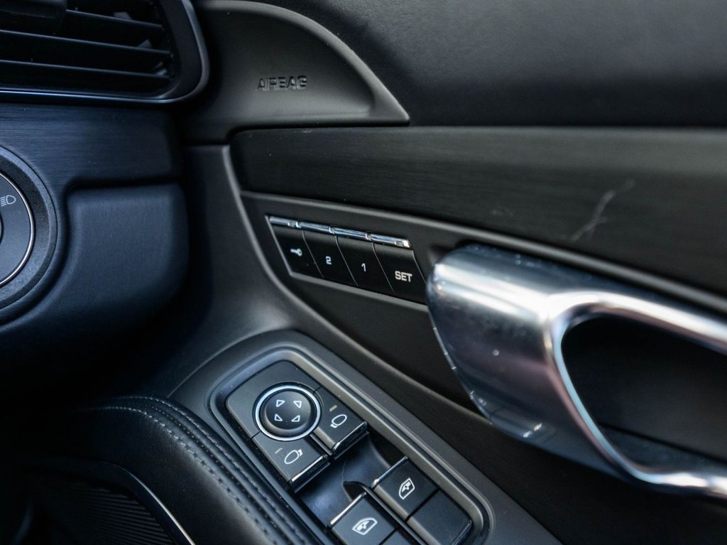 Used Porsche 911 2017 for sale - 78153940: Photo 39