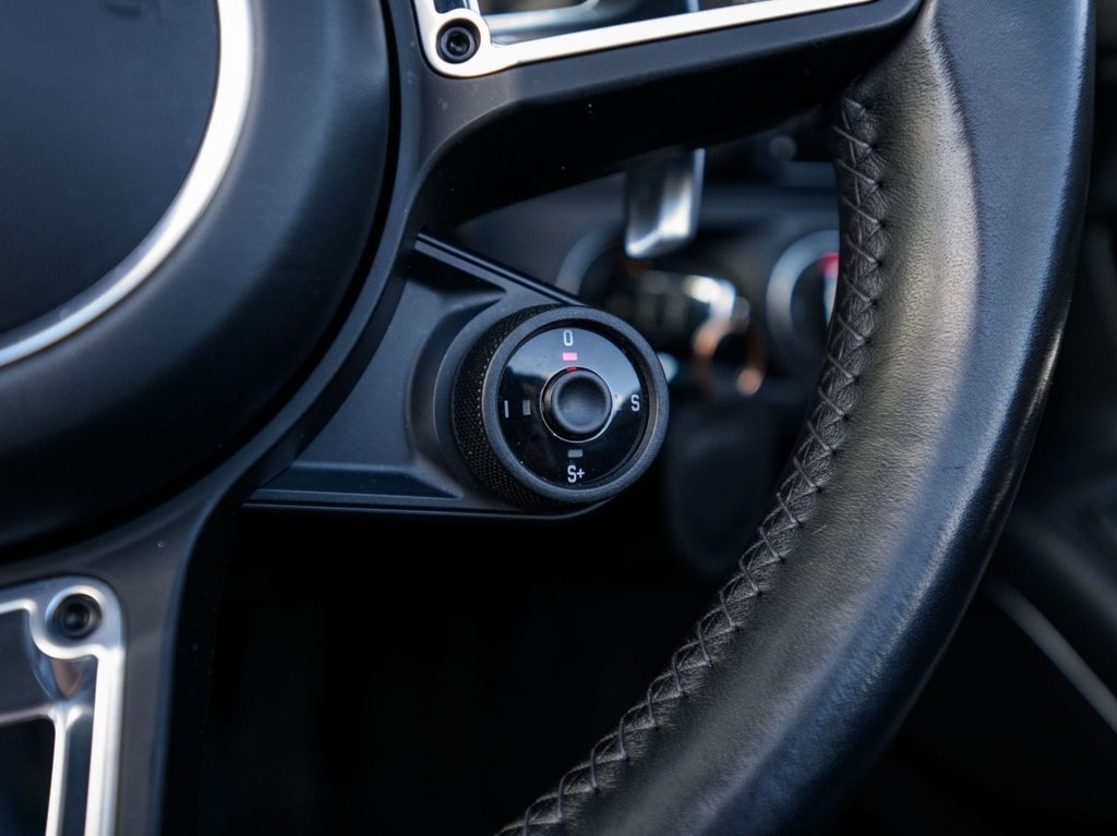 Used Porsche 911 2017 for sale - 78153940: Photo 43