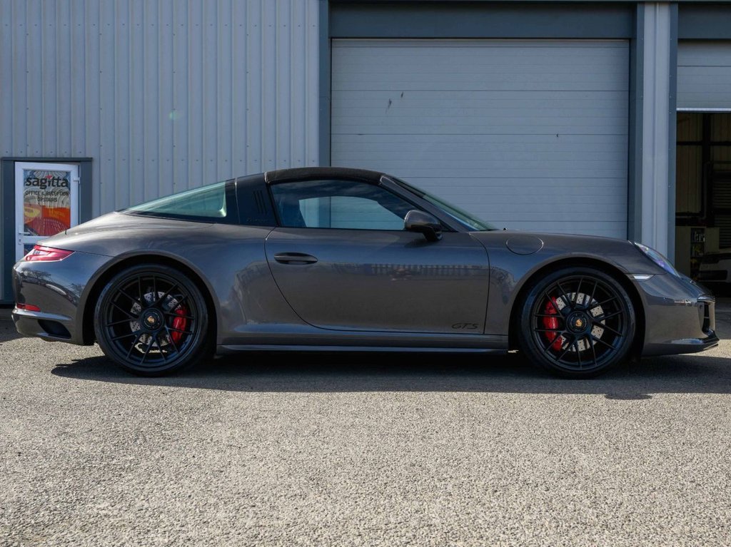 Used Porsche 911 2017 for sale - 78153940: Photo 7