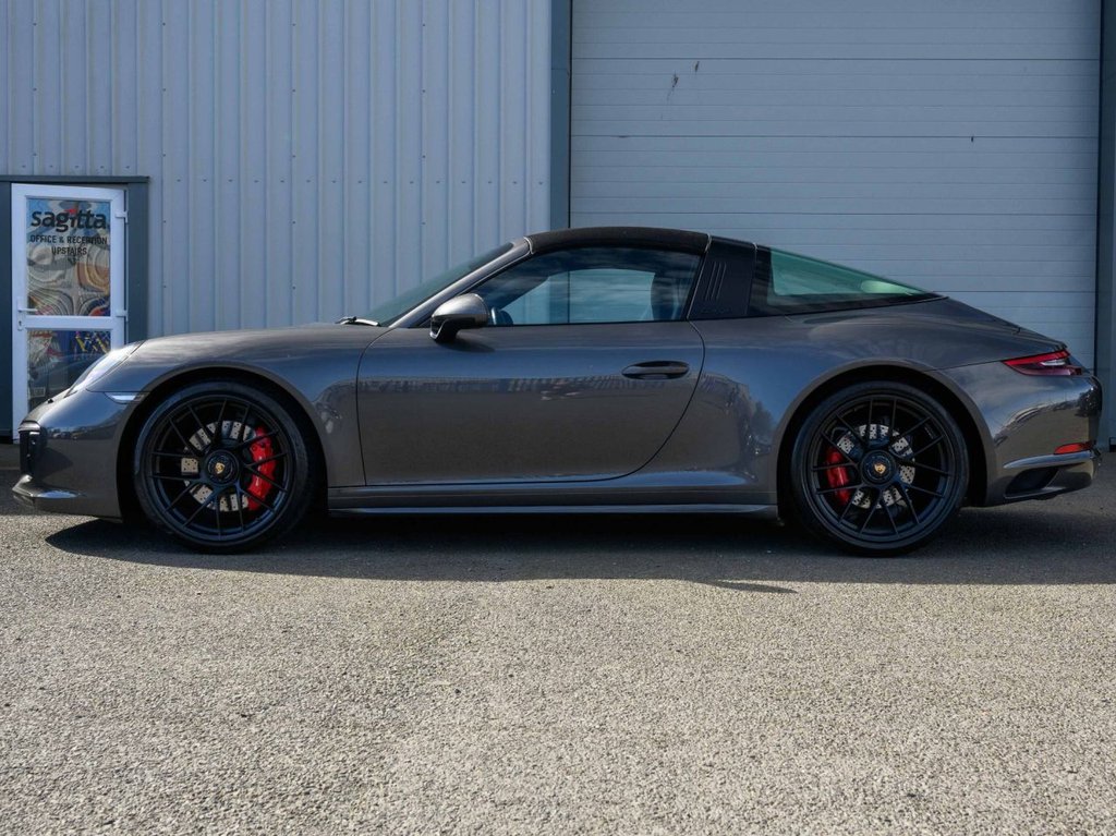 Used Porsche 911 2017 for sale - 78153940: Photo 8