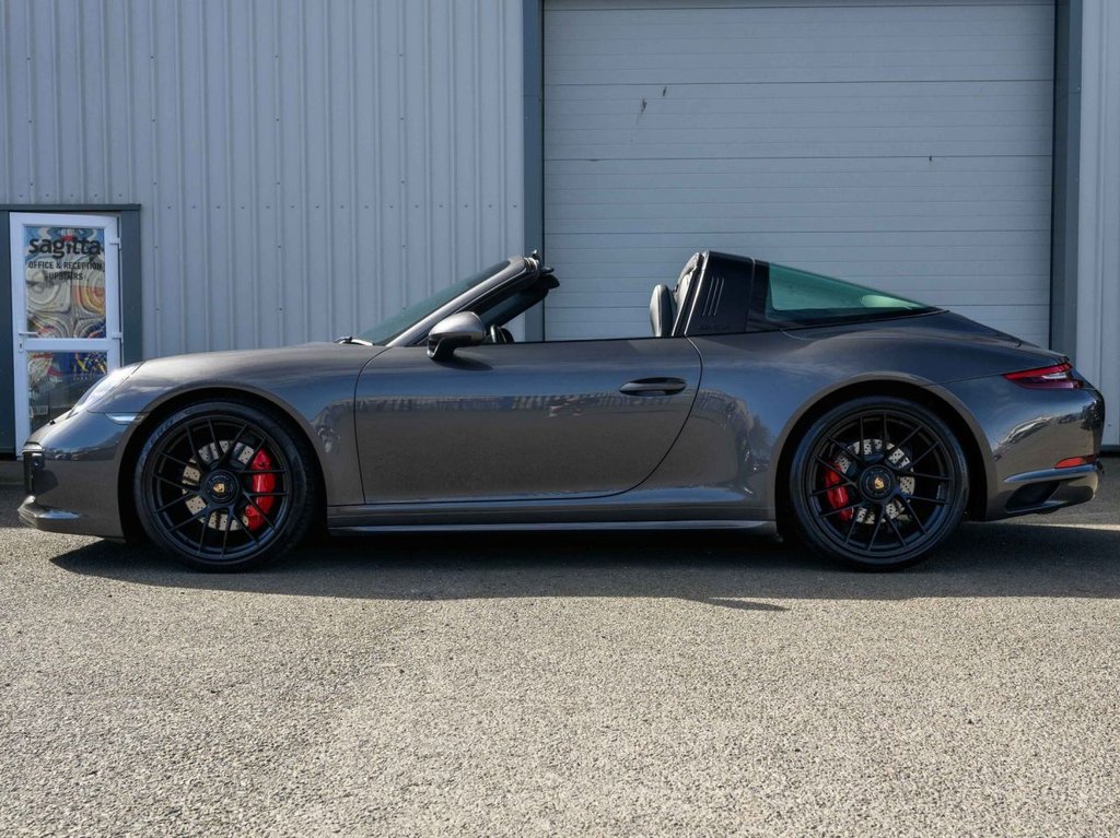 Used Porsche 911 2017 for sale - 78153940: Photo 9