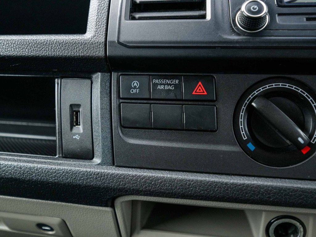 Used Volkswagen Transporter 2018 for sale - 77498887: Photo 10