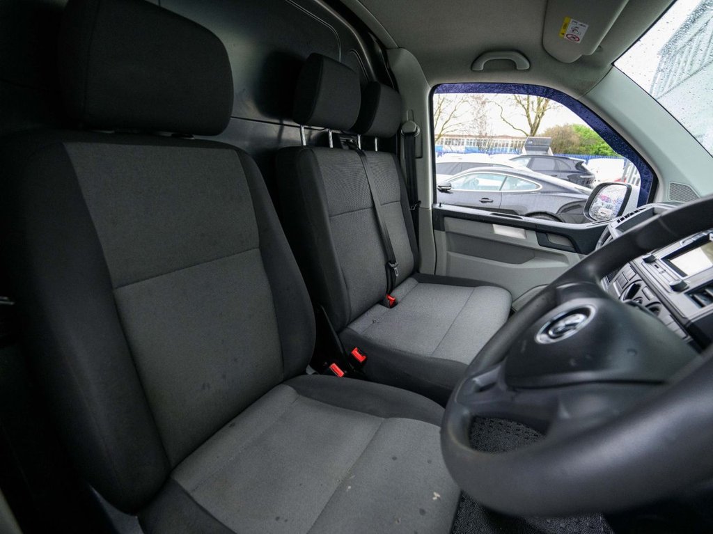 Used Volkswagen Transporter 2018 for sale - 77498887: Photo 16