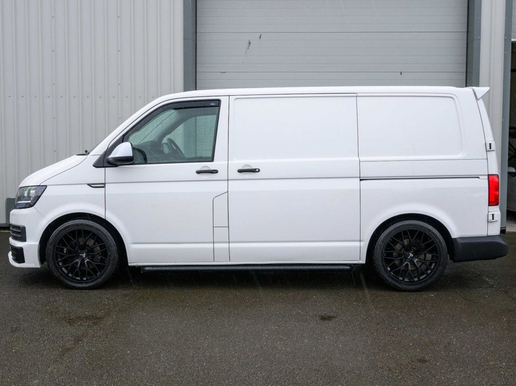 Used Volkswagen Transporter 2018 for sale - 77498887: Photo 5