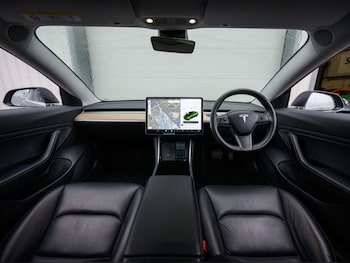 Used Tesla Model 3 2019 for sale - 76590777: Photo