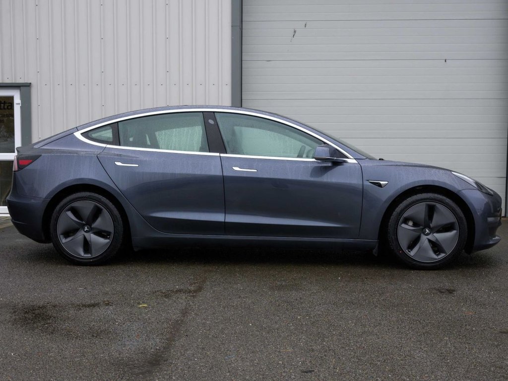 Used Tesla Model 3 2019 for sale - 76590777: Photo 5
