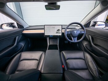 Used Tesla Model 3 2020 for sale - 77250666: Photo