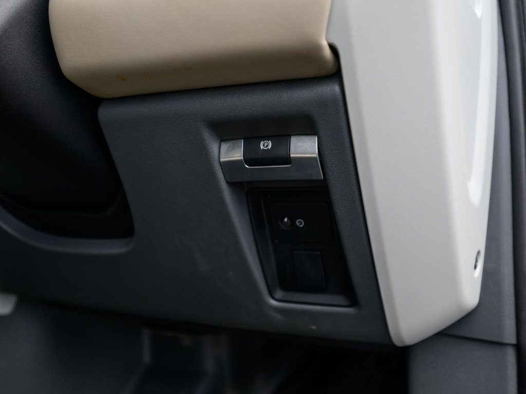 Used Land Rover Defender 2020 for sale - 77188110: Photo 33