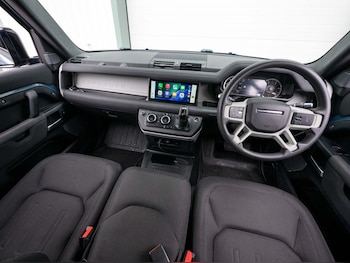 Used Land Rover Defender 2021 for sale - 75753170: Photo