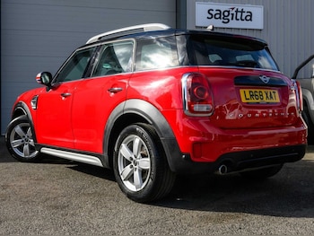 Used MINI Countryman 2018 for sale - 76080656: Photo
