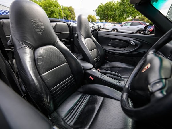 Used Porsche 911 2004 for sale - 75753158: Photo 17