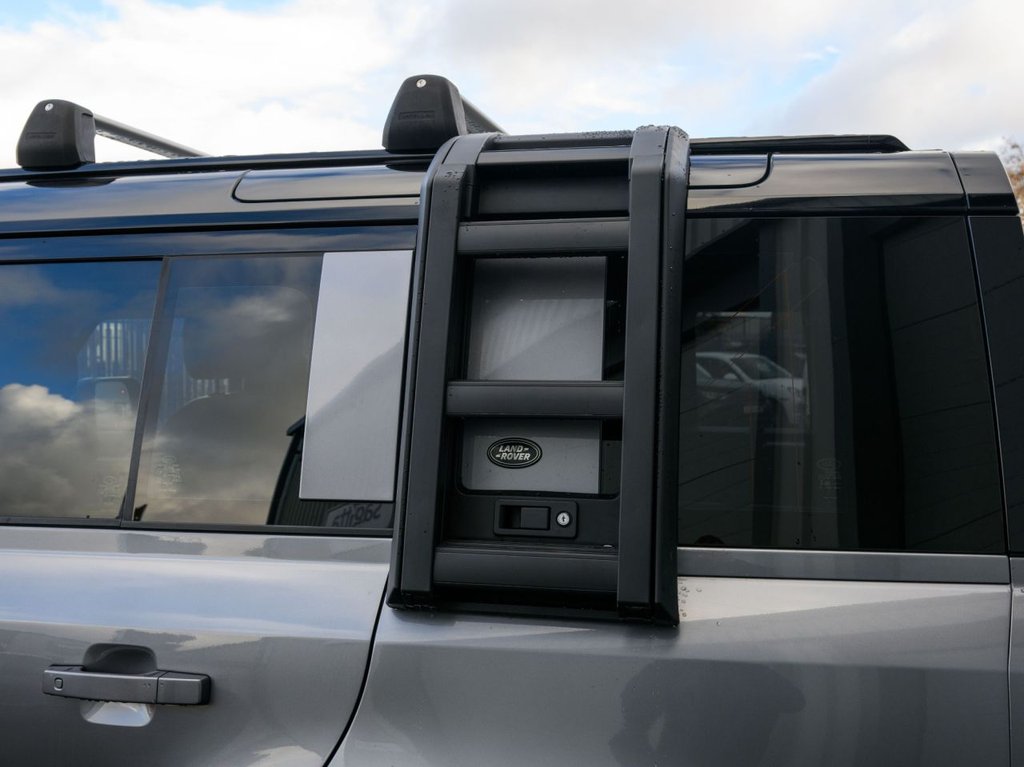 Used Land Rover Defender 2020 for sale - 76535748: Photo 12