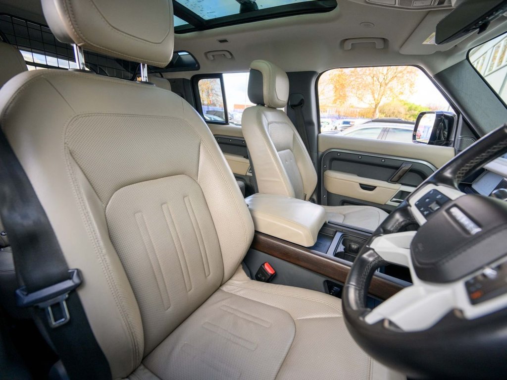 Used Land Rover Defender 2020 for sale - 76535748: Photo 15