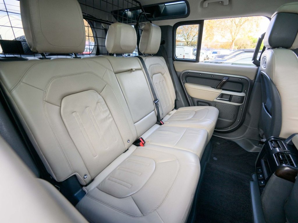 Used Land Rover Defender 2020 for sale - 76535748: Photo 18