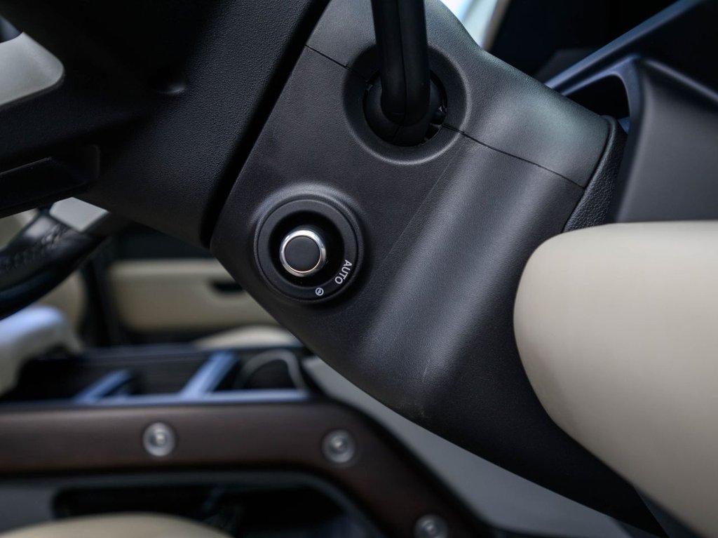 Used Land Rover Defender 2020 for sale - 76535748: Photo 34