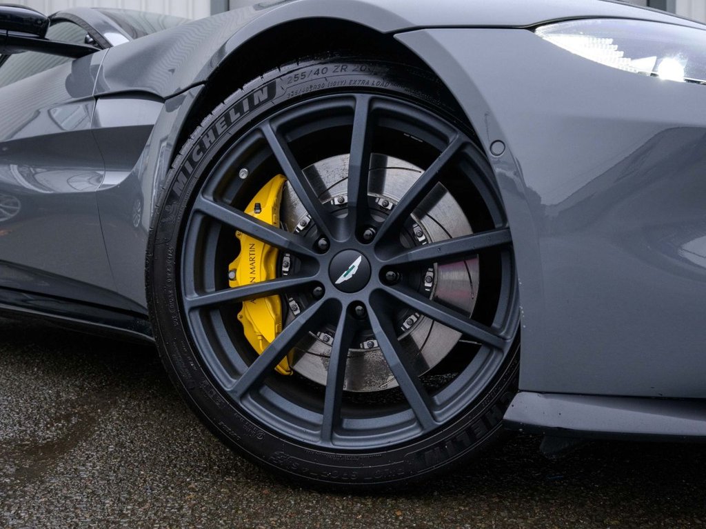 Used Aston Martin Vantage 2023 for sale - 76768345: Photo 10