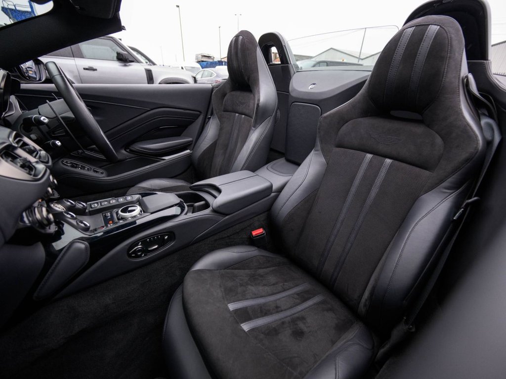Used Aston Martin Vantage 2023 for sale - 76768345: Photo 29