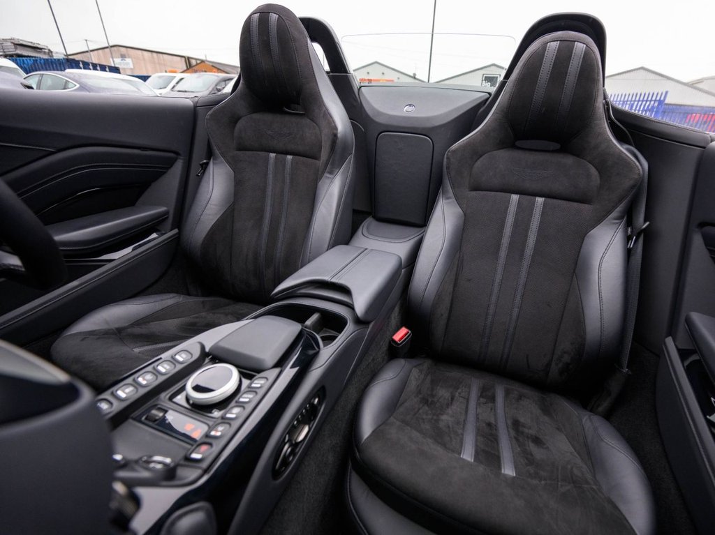 Used Aston Martin Vantage 2023 for sale - 76768345: Photo 30
