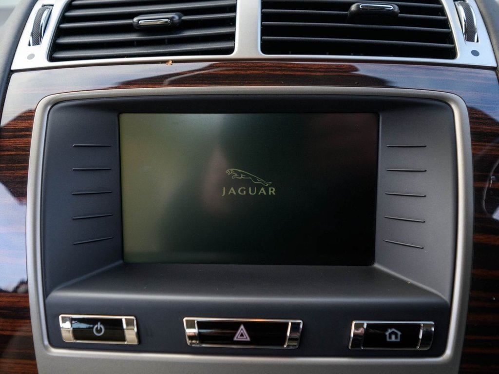 Used Jaguar XK 2010 for sale - 76985790: Photo 20