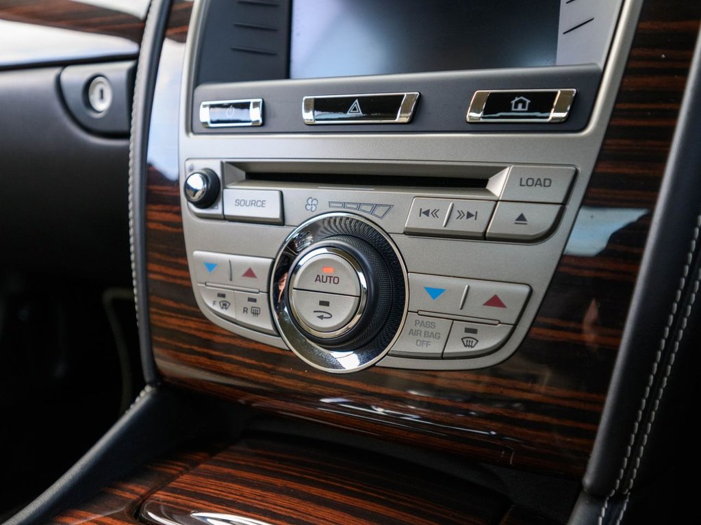 Used Jaguar XK 2010 for sale - 76985790: Photo 25