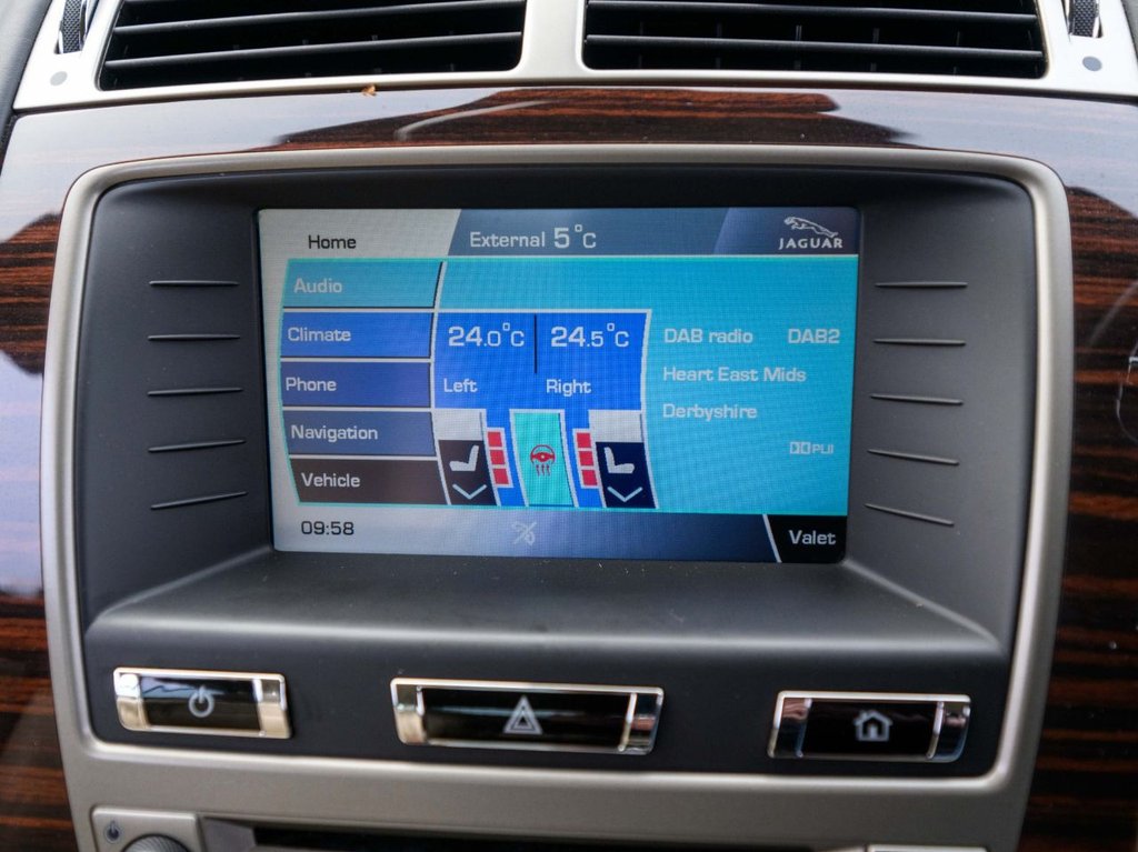 Used Jaguar XK 2010 for sale - 76985790: Photo 28