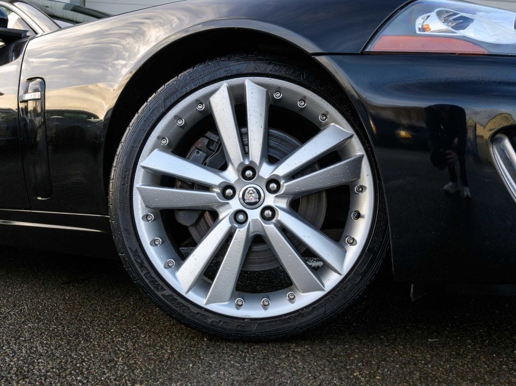 Used Jaguar XK 2010 for sale - 76985790: Photo 9