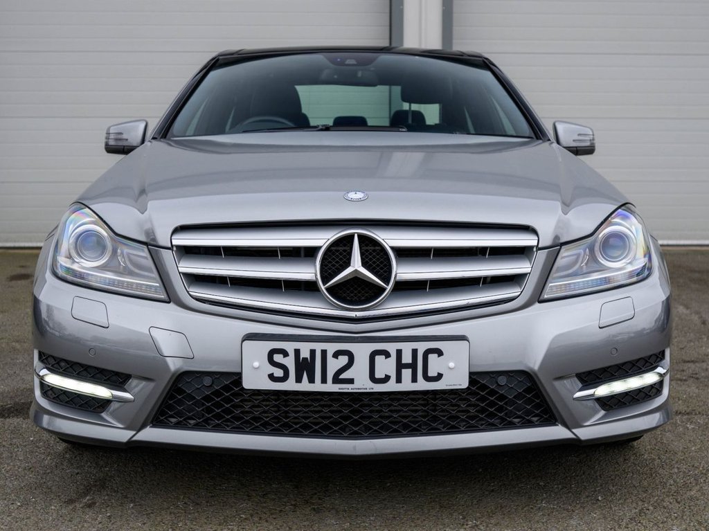 Used Mercedes-Benz C Class 2012 for sale - 77806024: Photo 4