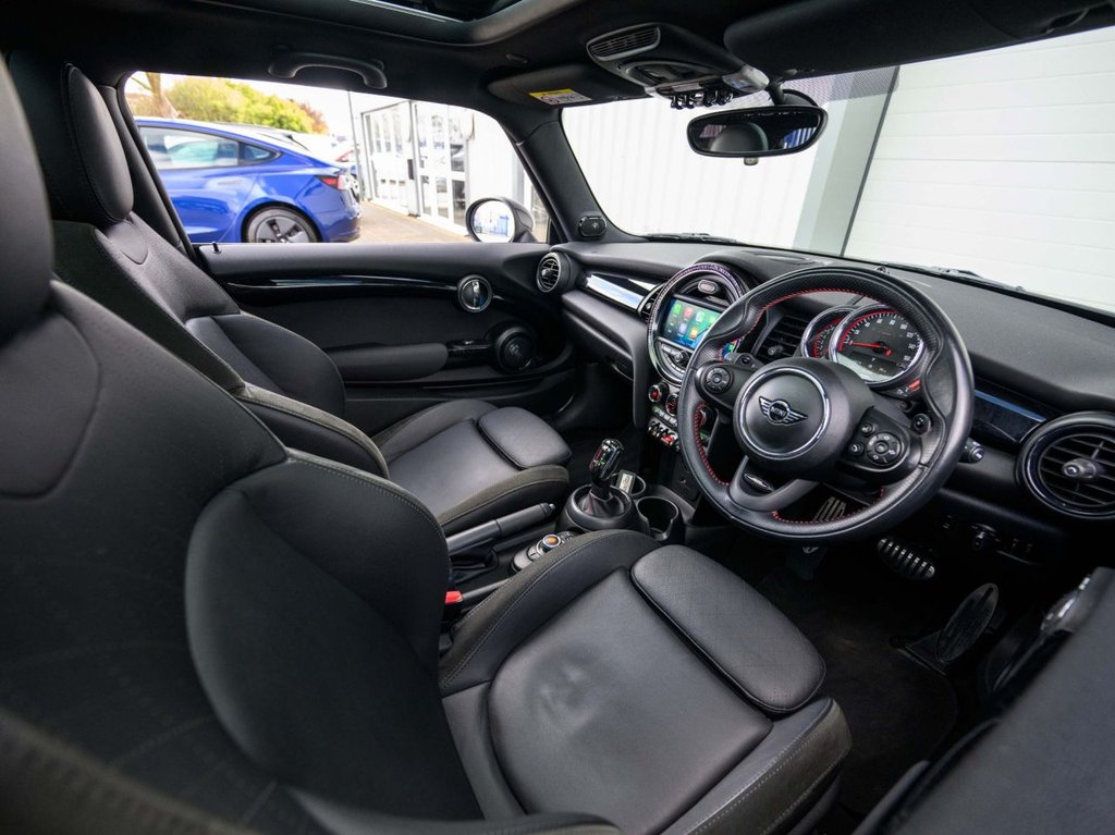 Used MINI Hatch 2018 for sale - 78068517: Photo 12