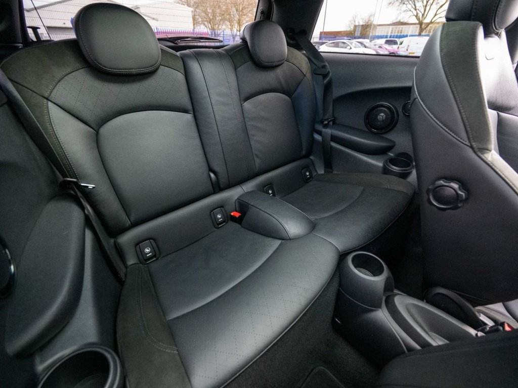 Used MINI Hatch 2018 for sale - 78068517: Photo 15