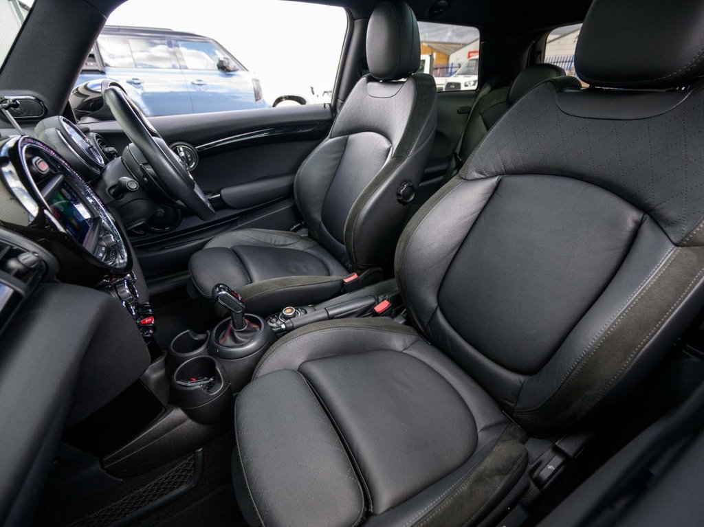 Used MINI Hatch 2018 for sale - 78068517: Photo 17