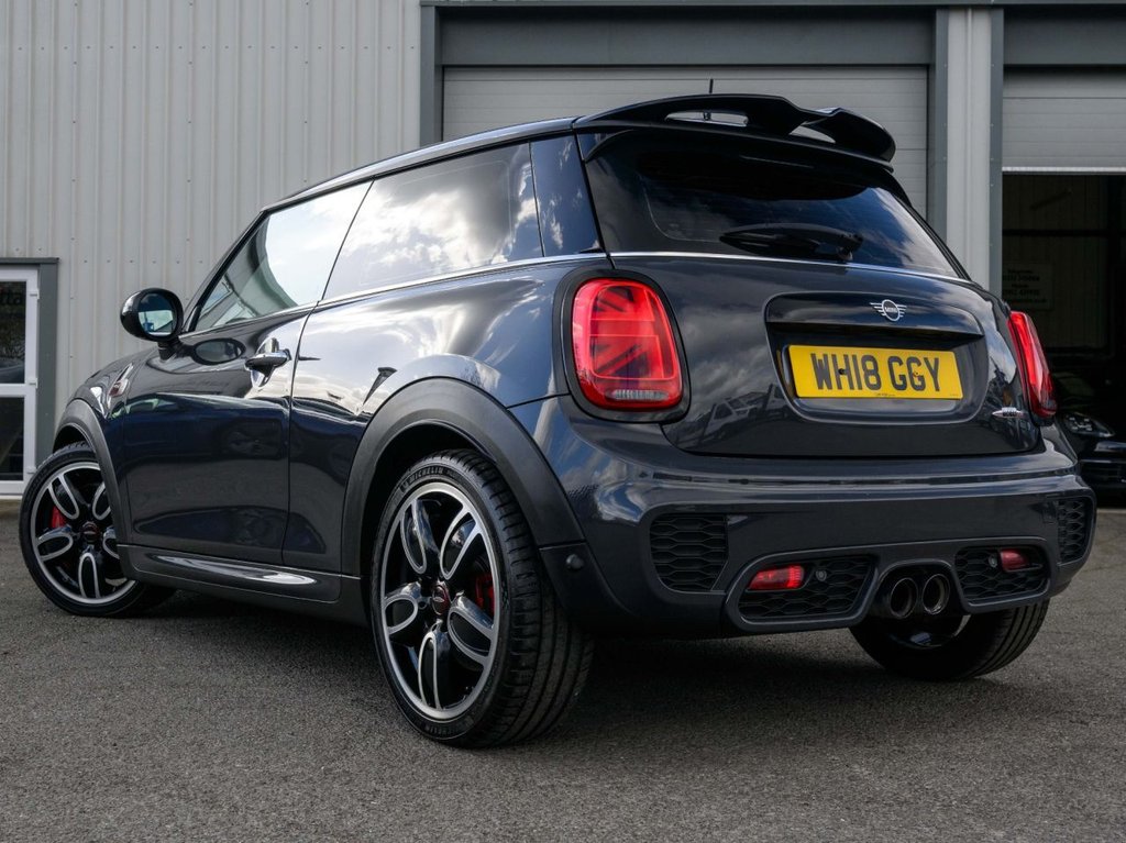 Used MINI Hatch 2018 for sale - 78068517: Photo 2