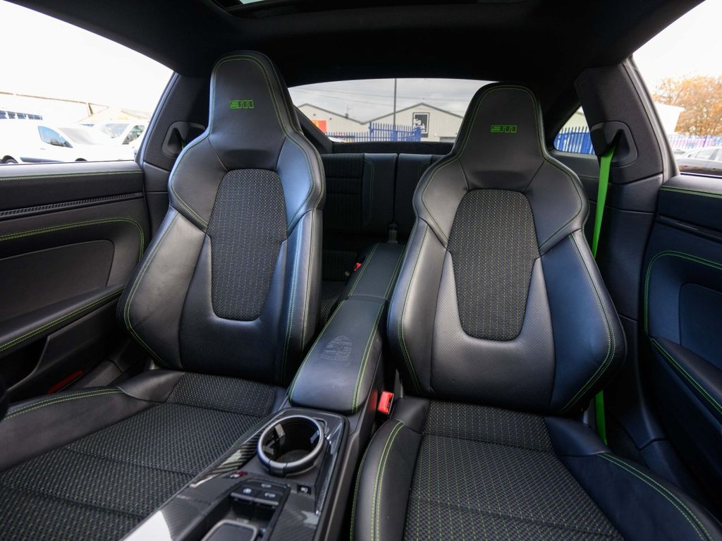 Used Porsche 911 2023 for sale - 76535878: Photo 21