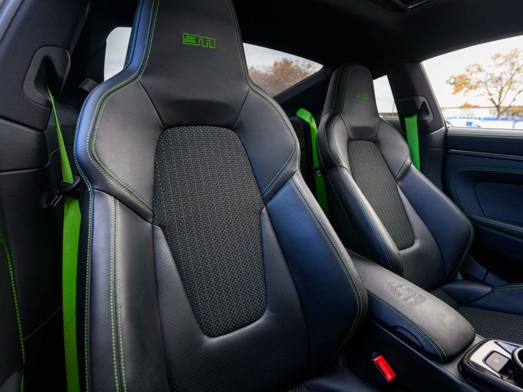 Used Porsche 911 2023 for sale - 76535878: Photo 24