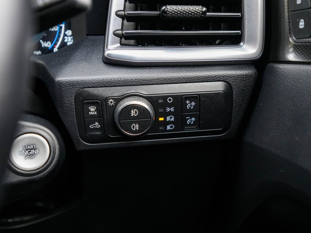 Used Volkswagen Amarok 2024 for sale - 76386612: Photo 28