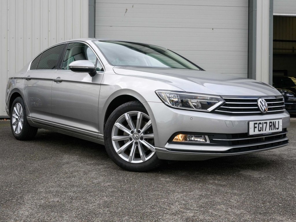 Used Volkswagen Passat 2017 for sale - 76386615: Photo 1