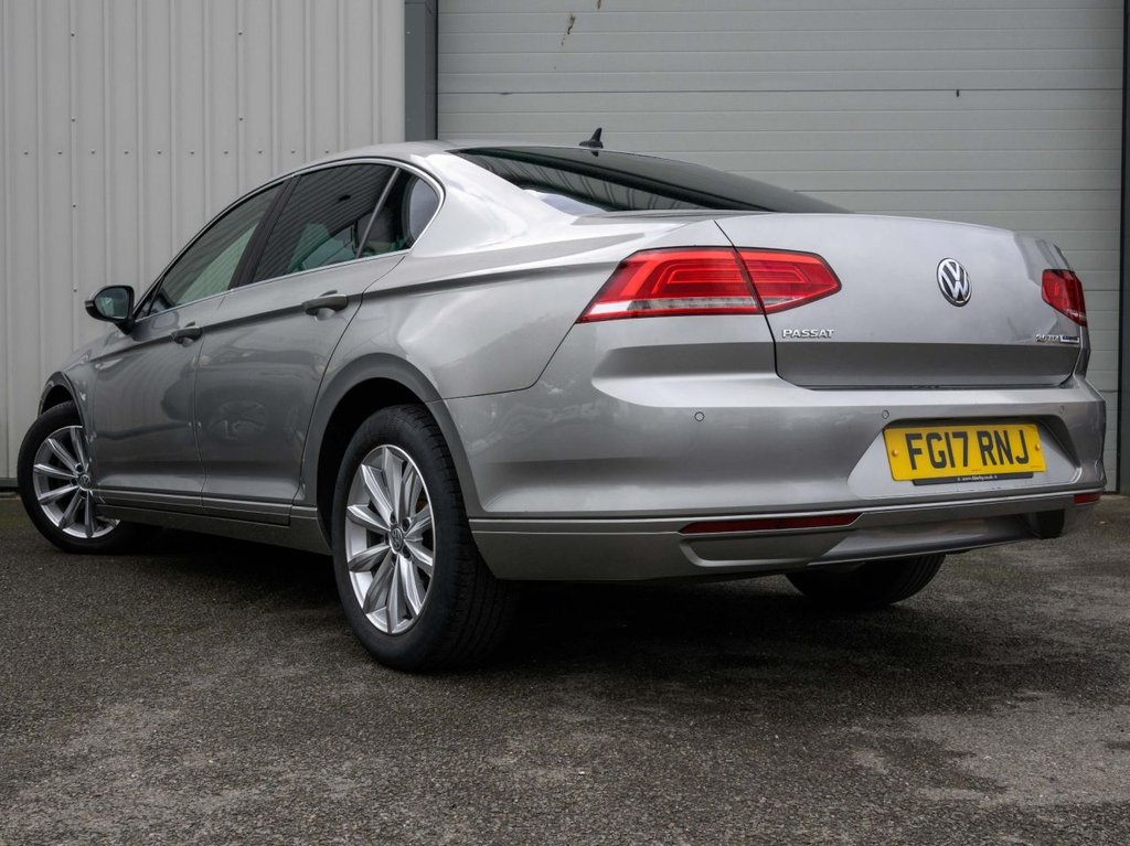 Used Volkswagen Passat 2017 for sale - 76386615: Photo 2