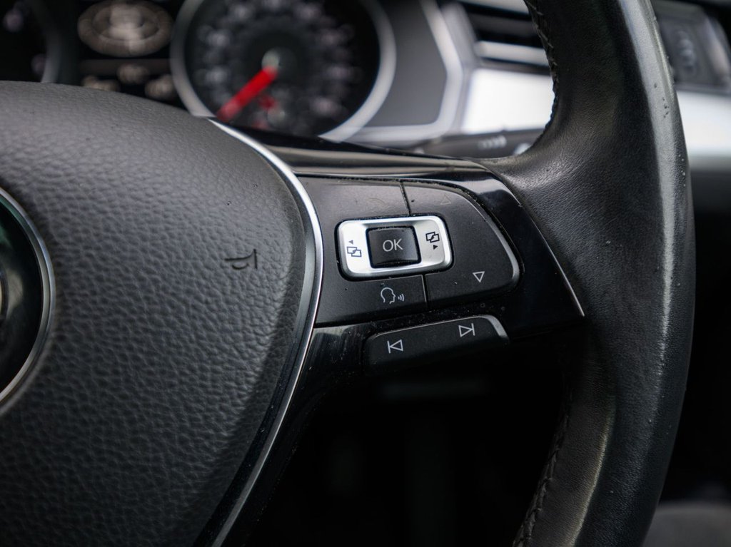 Used Volkswagen Passat 2017 for sale - 76386615: Photo 29