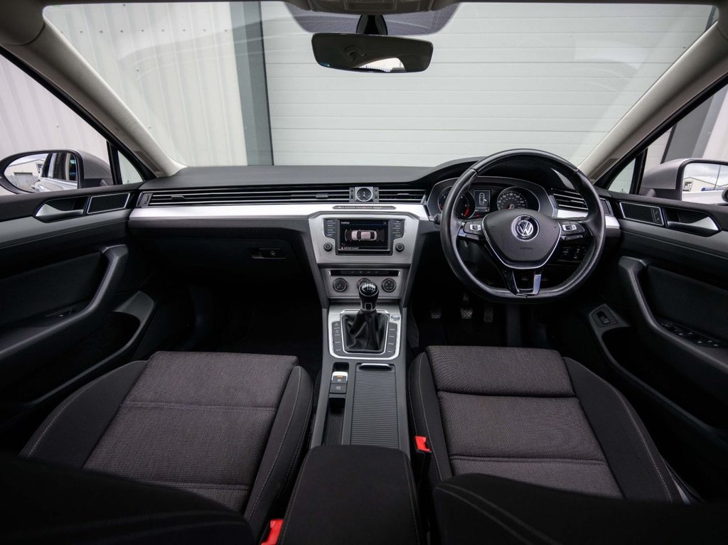 Used Volkswagen Passat 2017 for sale - 76386615: Photo 3