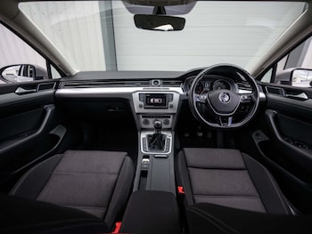 Used Volkswagen Passat 2017 for sale - 76386615: Photo