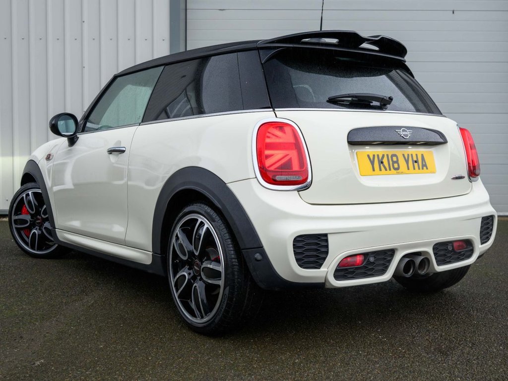 Used MINI Hatch 2018 for sale - 77734633: Photo 2