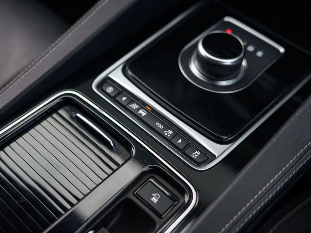 Used Jaguar F-Pace 2017 for sale - 76280213: Photo 15